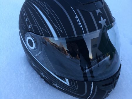 AROPAATV OG MOTORSYKKELHJELM